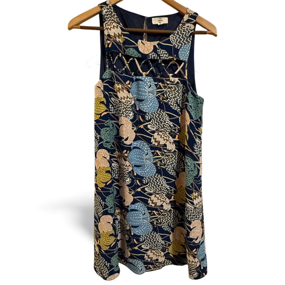 Entro Navy Floral Midi Dress with Cutout Neckline. Sleeveless Size Small